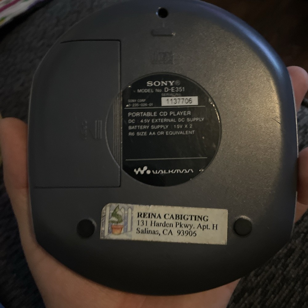 SONY Walkman D-E351 CD Player Tested Working