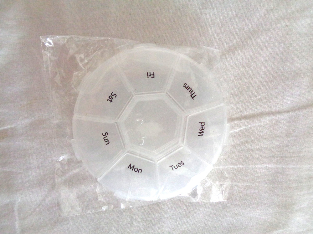 7 Day Pill Box Plastic Round (#6559)