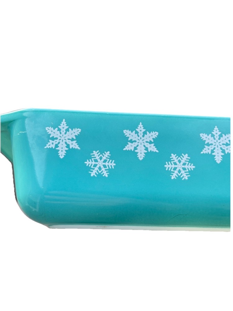 Vintage PYREX ~ 2 Quart Turquoise SNOWFLAKE ~ Rectangular Baking Dish ~ 575-B 🤩