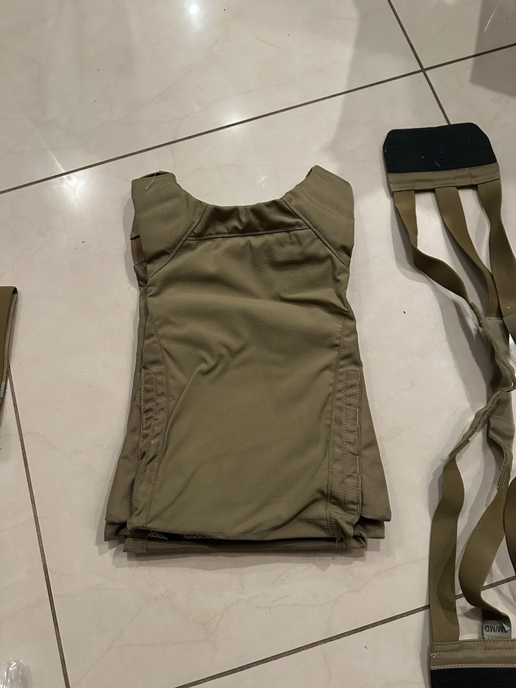 Crye Precision LVMBAV S/M Tan With AXL Adapter