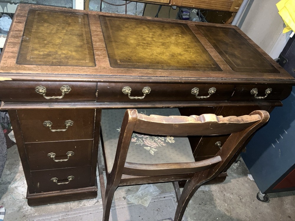 Executive Desk Vintage Age