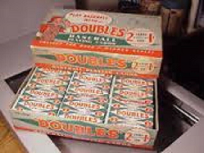 1952 MANTLE CARD CHASE BOX- 21 PACKS + AUTOGRAPH CARD + 2 1950/60'S CARDS