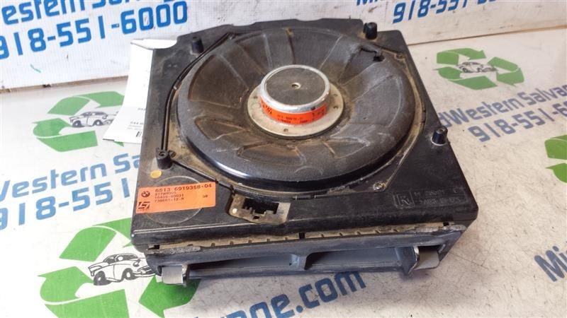 545I 2005 Speaker 7983173