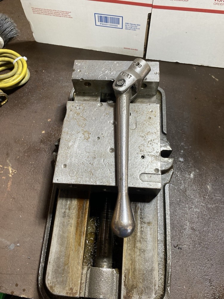 Kurt Machine Vise 6 “ With Handle ￼