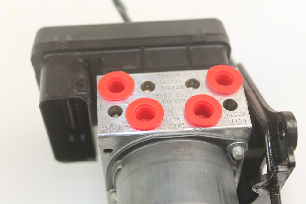 2015 kawasaki ninja 650 OEM ABS PUMP UNIT MODULE