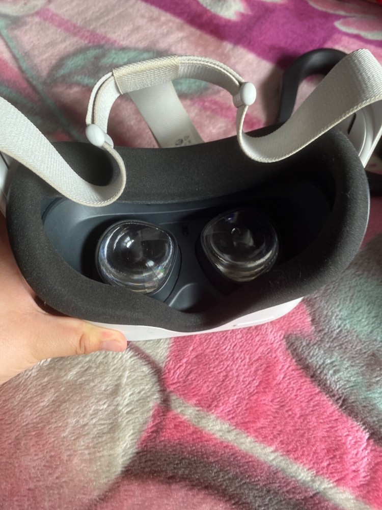Meta Oculus Quest 2 256GB Standalone VR Headset - White