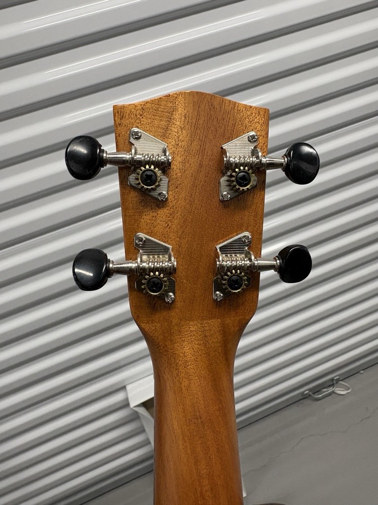 Hal Leonard Ukulele Starter Pack