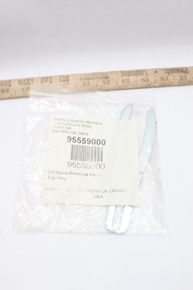 Turnils DM Hook Removal Pliers 95559000