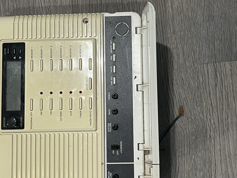 Nutone Intercom System IM-3303 with accessories (transformers, Door Chime, Mount
