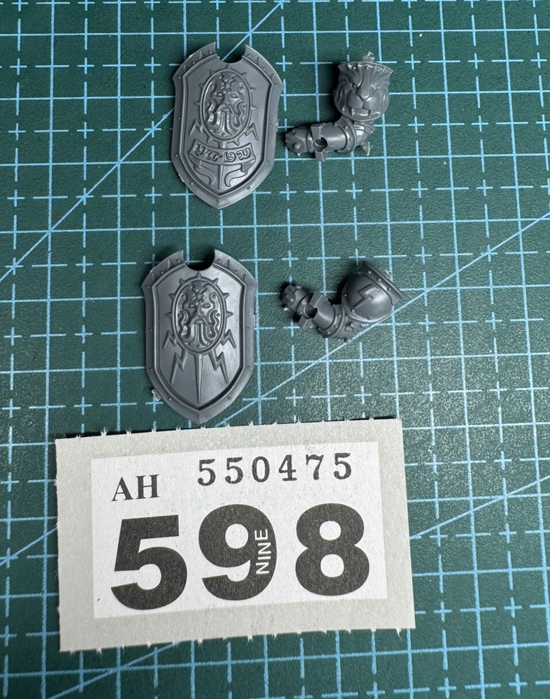 Stormcast Eternal Vindictor Shield Arm Bundle AoS Protector Decimator Retributor