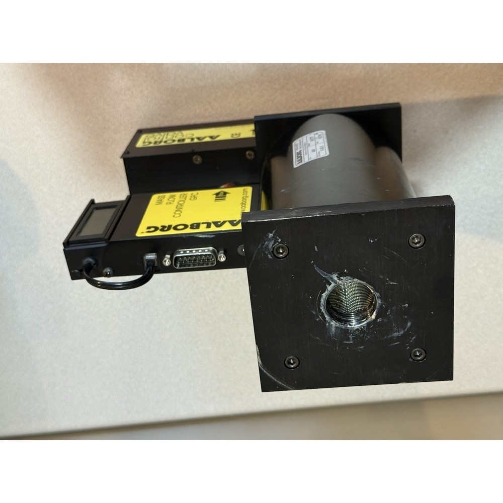 AALBORG Air Mass Flow Controller Meter Flow Range 0-35.3 Model GFCS-013829