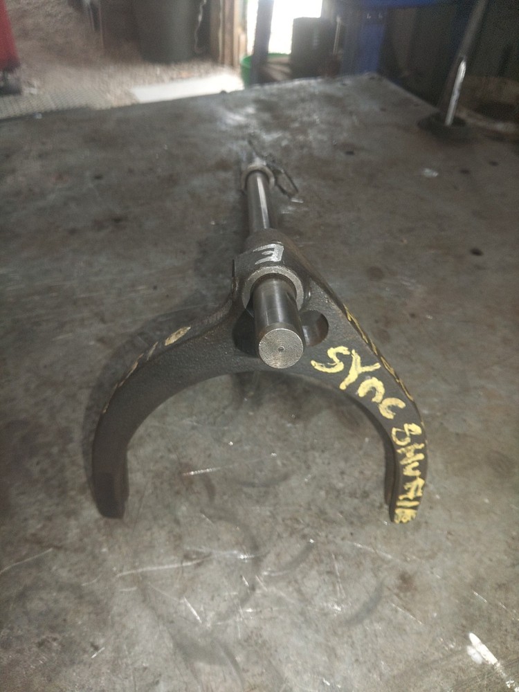 John Deere 5310 Fork gear Shift. (R120629)