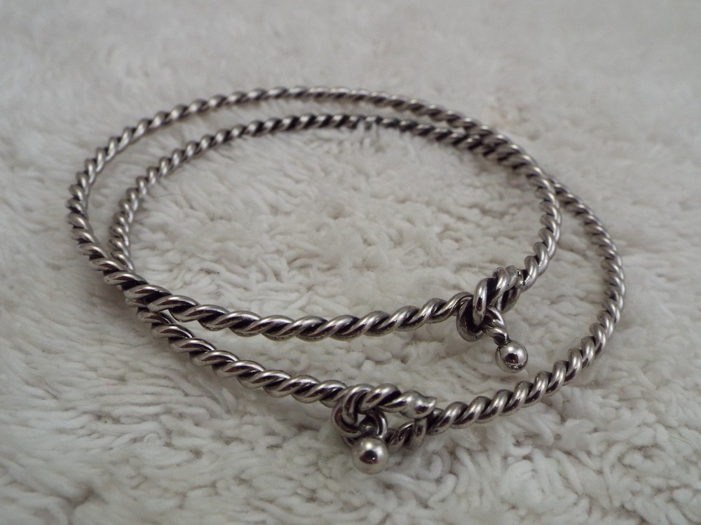 2 pcs Twisted Silvertone Bangle Bracelet (C36)