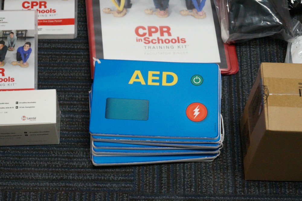 CPR Training Kit - Rolling Carrying Case