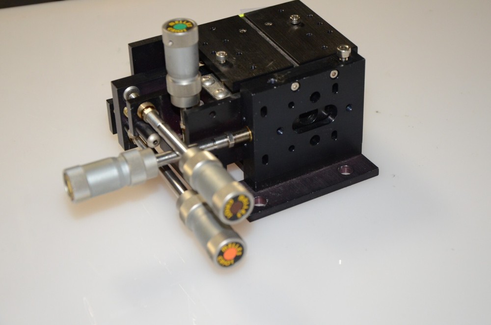 Melles Griot 4 Axis Linear Positioner Stage