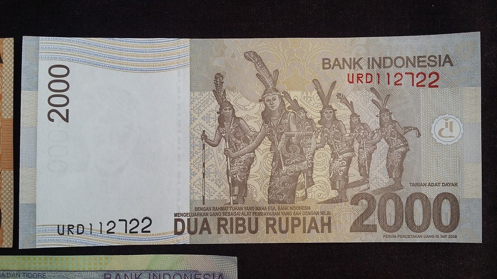 INDONESIA 5000 2000 1000 Rupiah 3 x UNC Banknotes