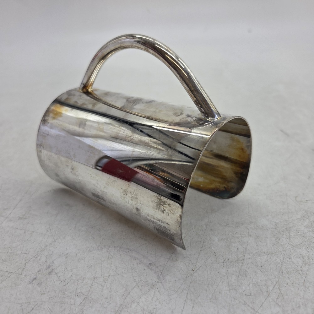 Roberts and Dore Silver plated Wine bottle holder Drip Ring Missing from the set