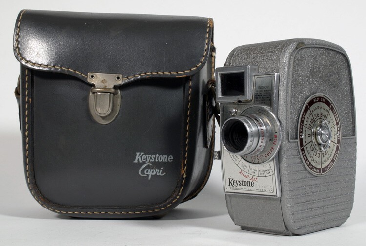 ART DECO CINE CAMERA W/ CASE