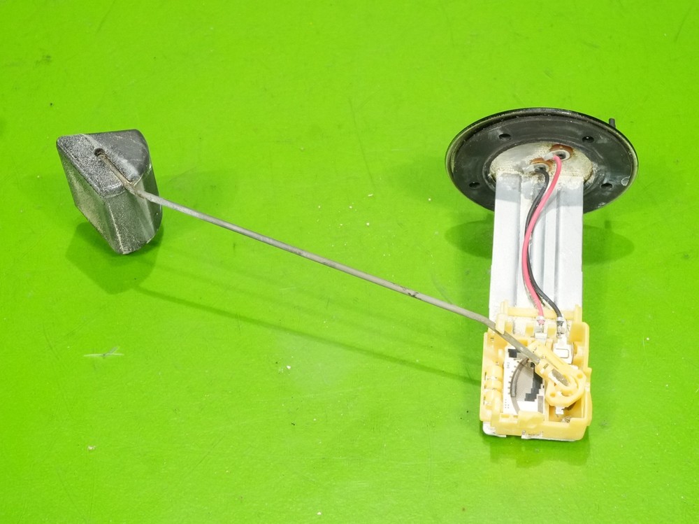 01-05 IS300 OEM secondary fuel float level meter sending unit