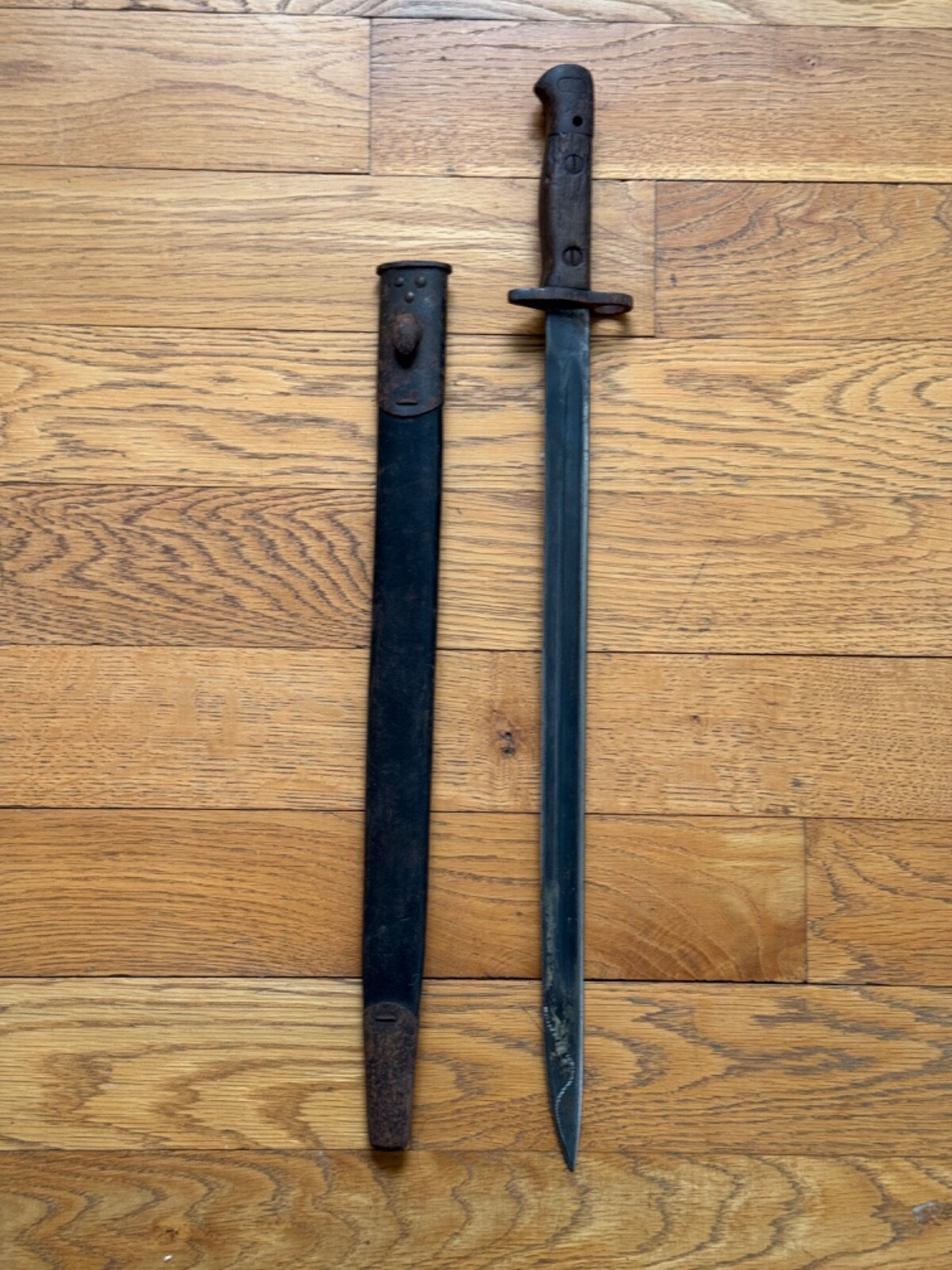 British Wilkinson Model 1907 Bayonet w/ Scabbard