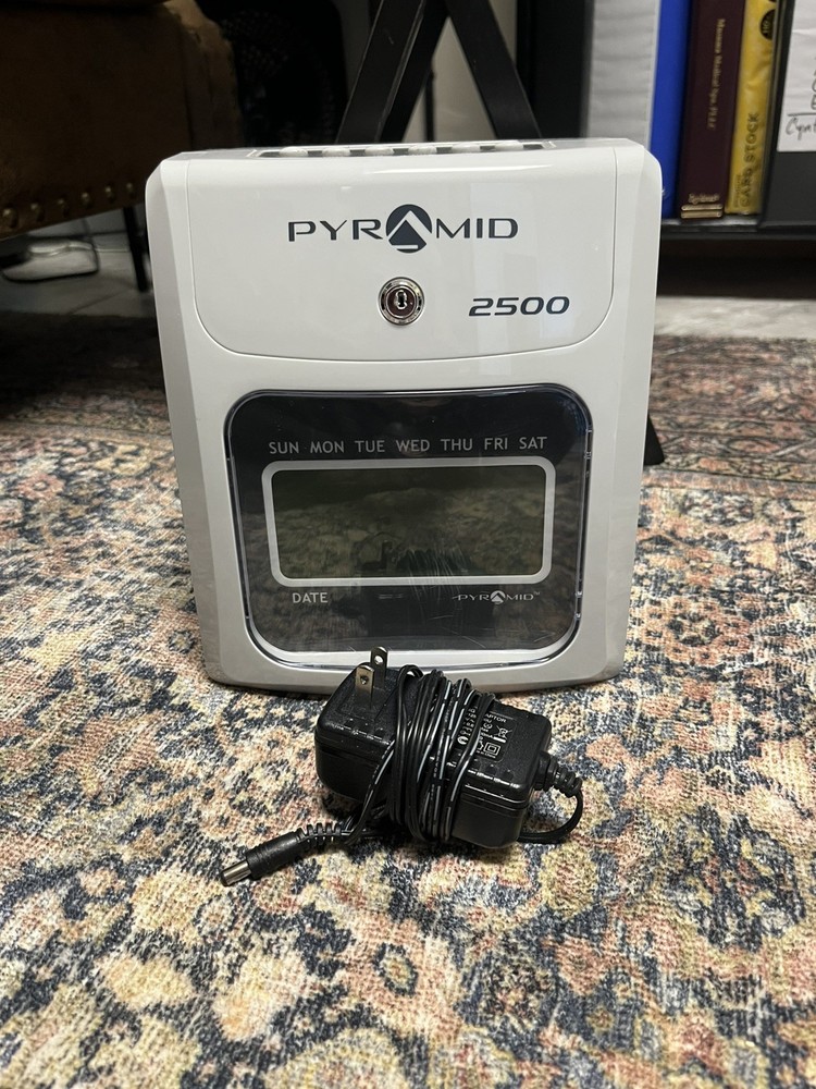 Pyramid 2500 Time Clock with time cards