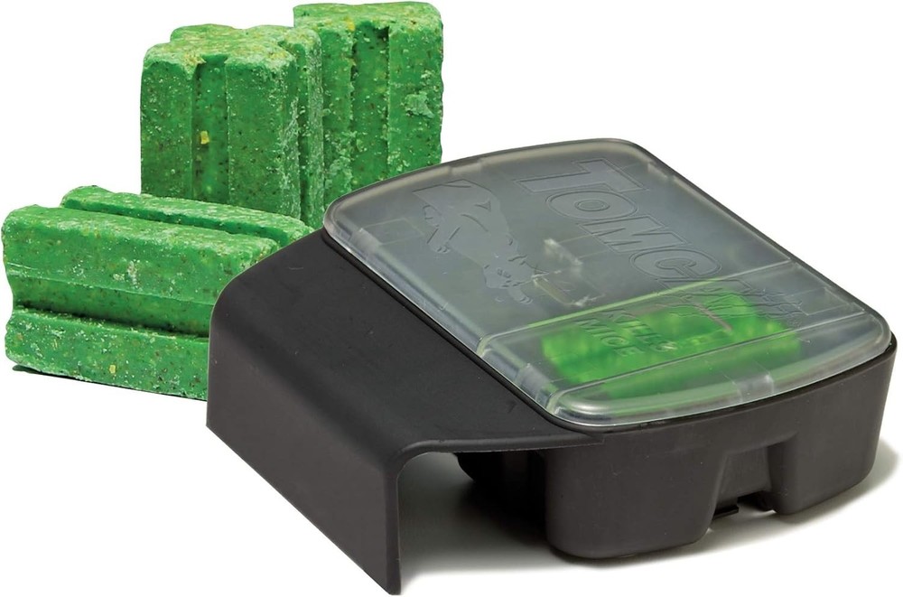 Effective Child-Resistant Mouse Trap - Includes 1 Refillable Station & 8 Refills
