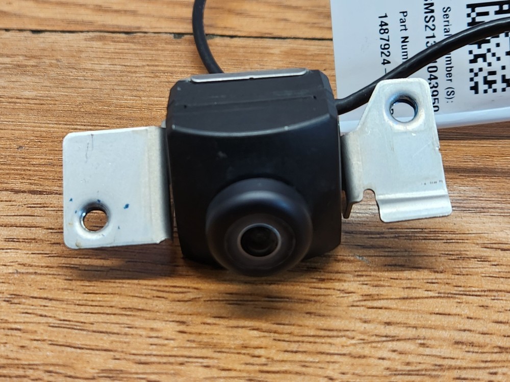 ✅ 22-25 OEM Tesla Model X S Rear View Trunk Lid Back Up Camera Release Button