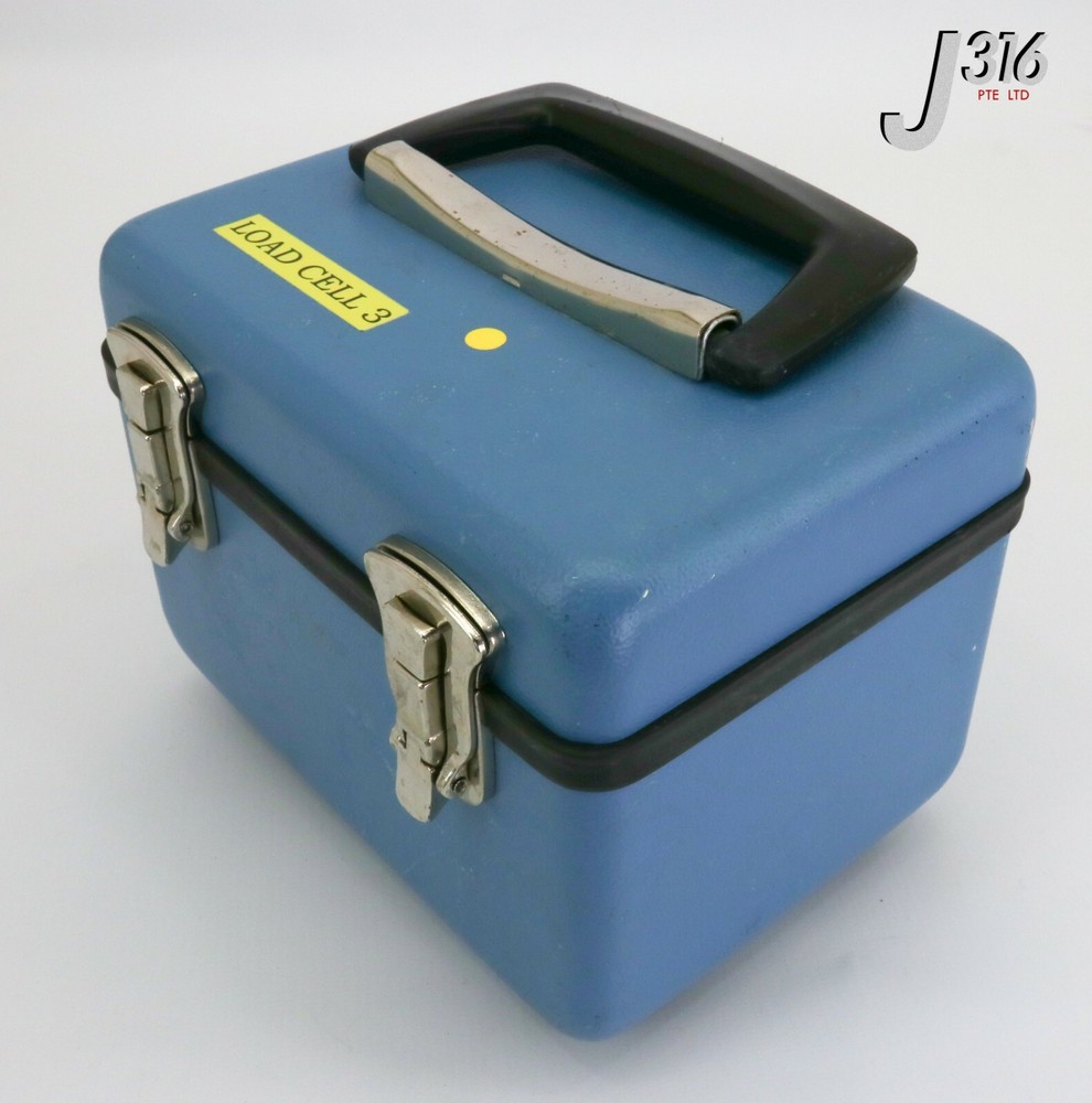 R2 SENSOTEC MODEL NK PORTABLE INDICATOR 060-3155-01