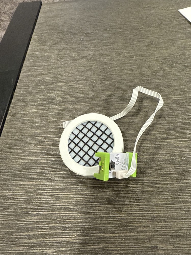 1 NEW LITTLEBITS ELECTRONICS o29 round LED matrix