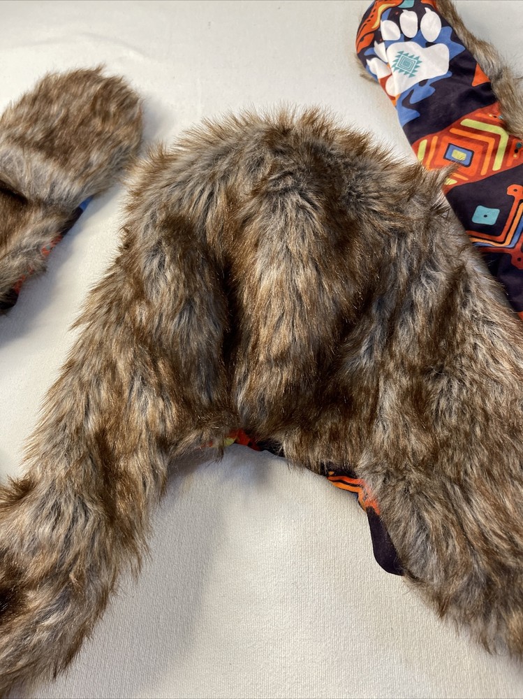 Fuzzy Animal Hat Long Arm Hand Pockets Bear from Cozy Zone