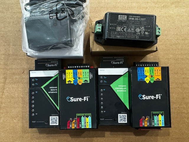 SURE-FI Wireless Wiegand Bridge DS004-WIEGAND, POWER SUPPLY, IRM-30-12ST