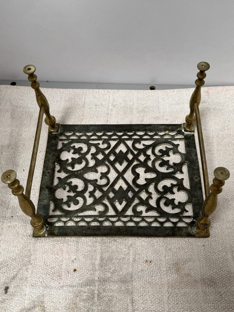 Solid Brass Trivet Rectangular Fireside Pot Stand. 23x19x14cm