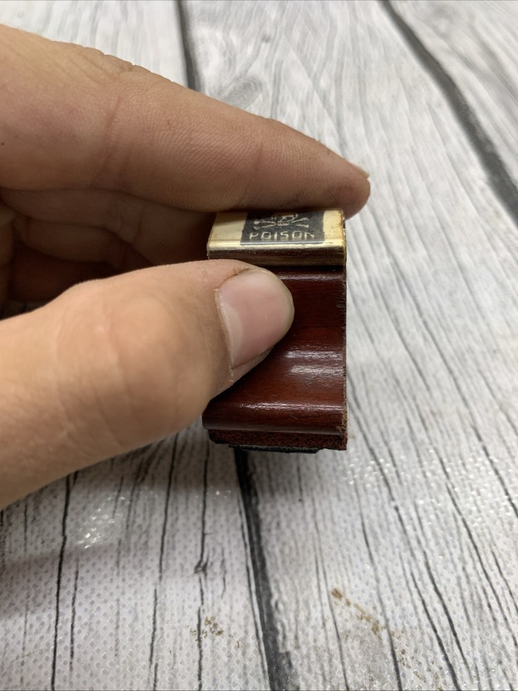 VINTAGE POISON ☠️ Stamper Puncher