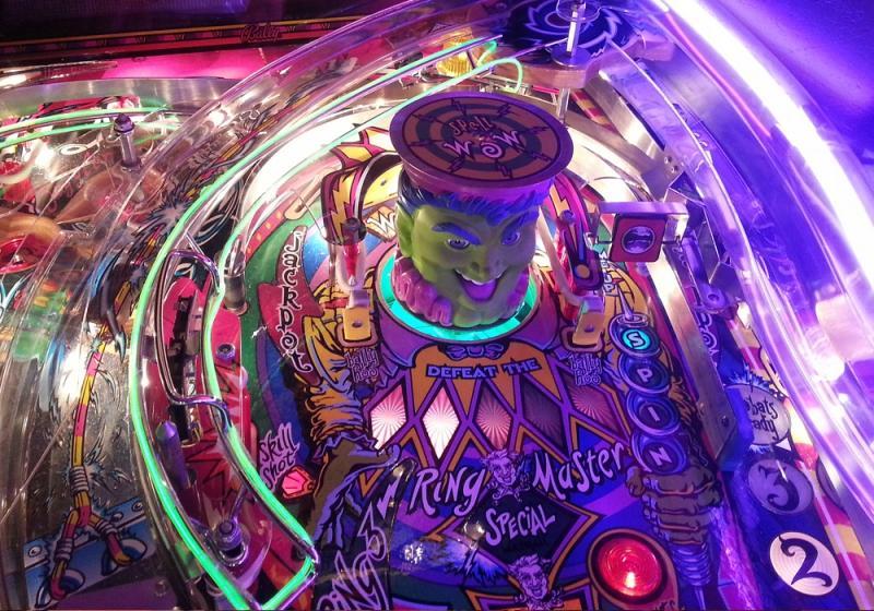 CIRCUS VOLTAIRE Ringmaster Trough Light Mod Cirqus