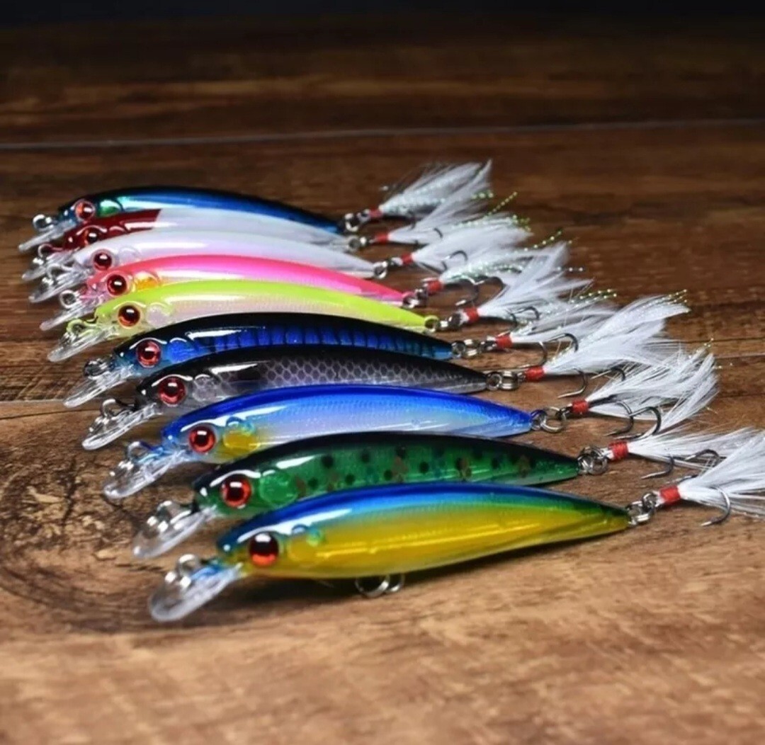 10 pcs  Hard Minnow Fishing Baits Bass Lures Crankbait Tackle Wobbler New Lot