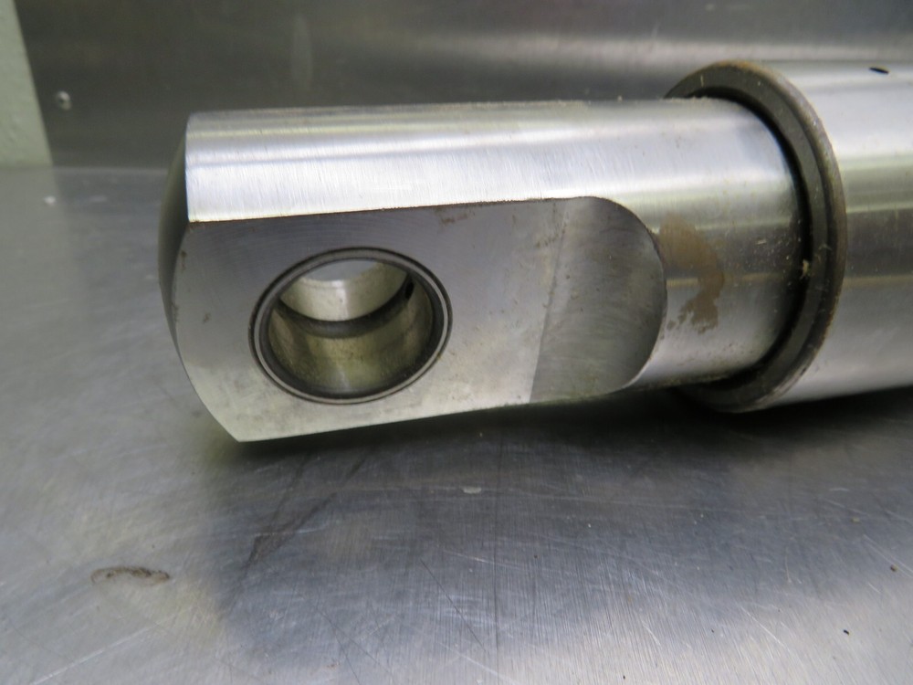 V03-0305 Clipper Drive Shaft