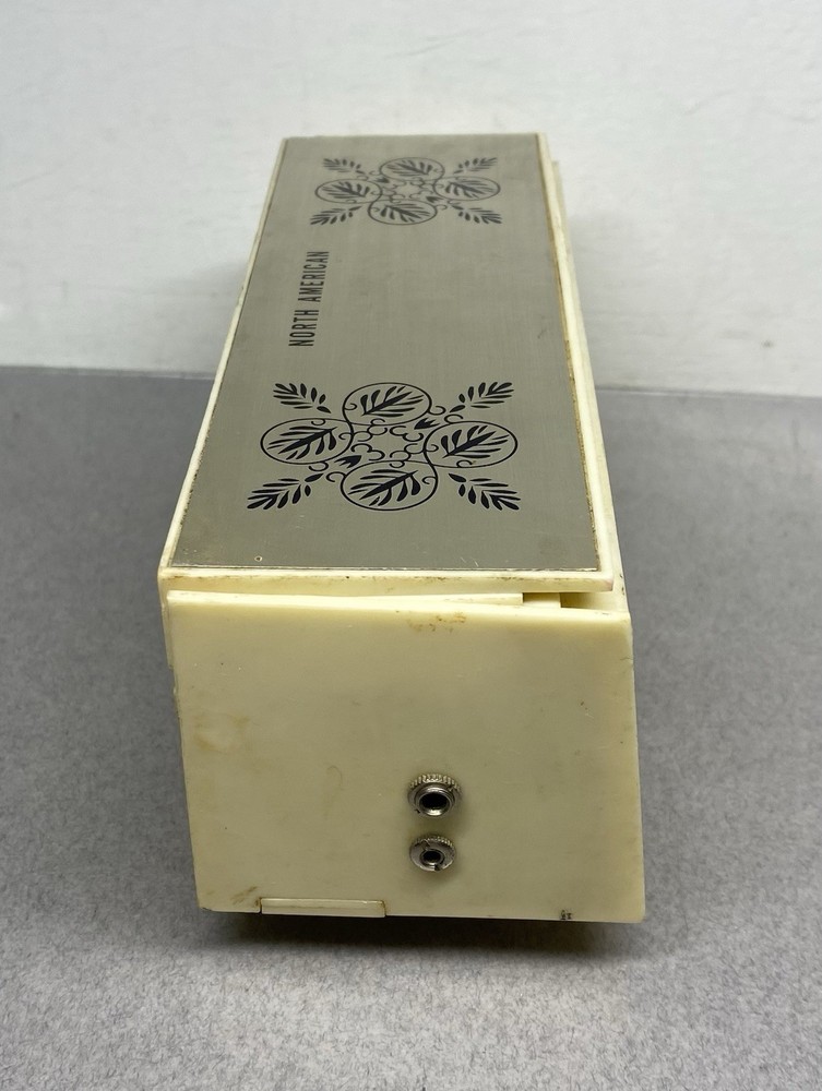 Vintage North American Transistor Solid State Radio