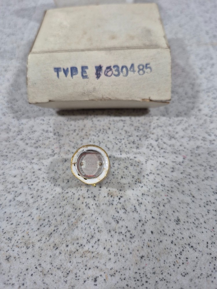 630485 White Rodgers Flame Detector Cell