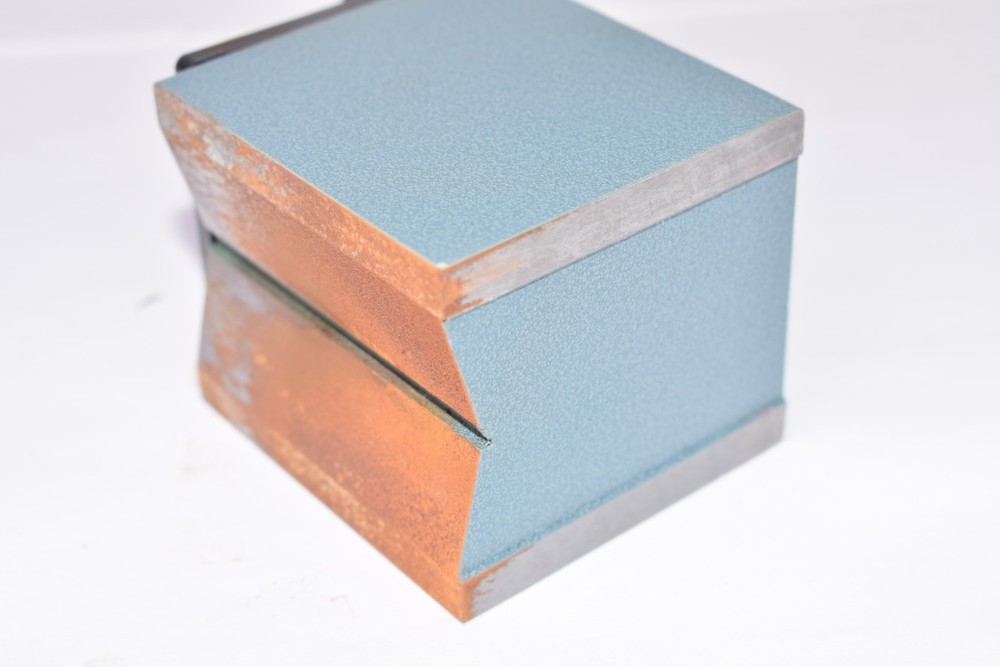 Mitutoyo Code No. 7011SN, Magnetic Base - Base Only