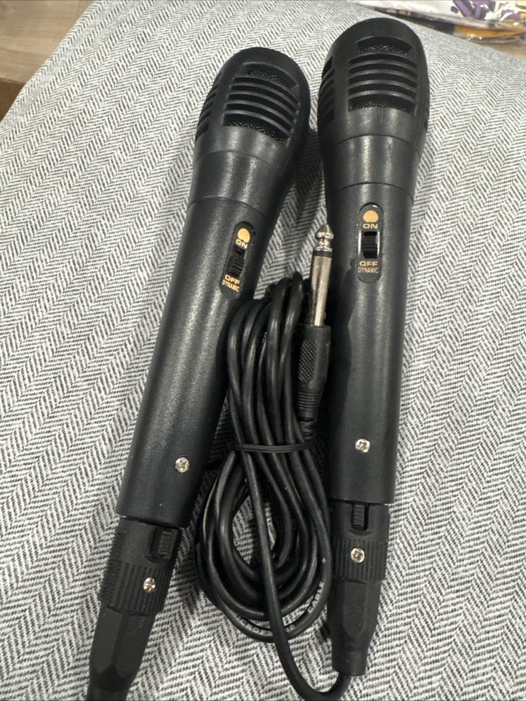 Dynamic microphone For karaoke machines