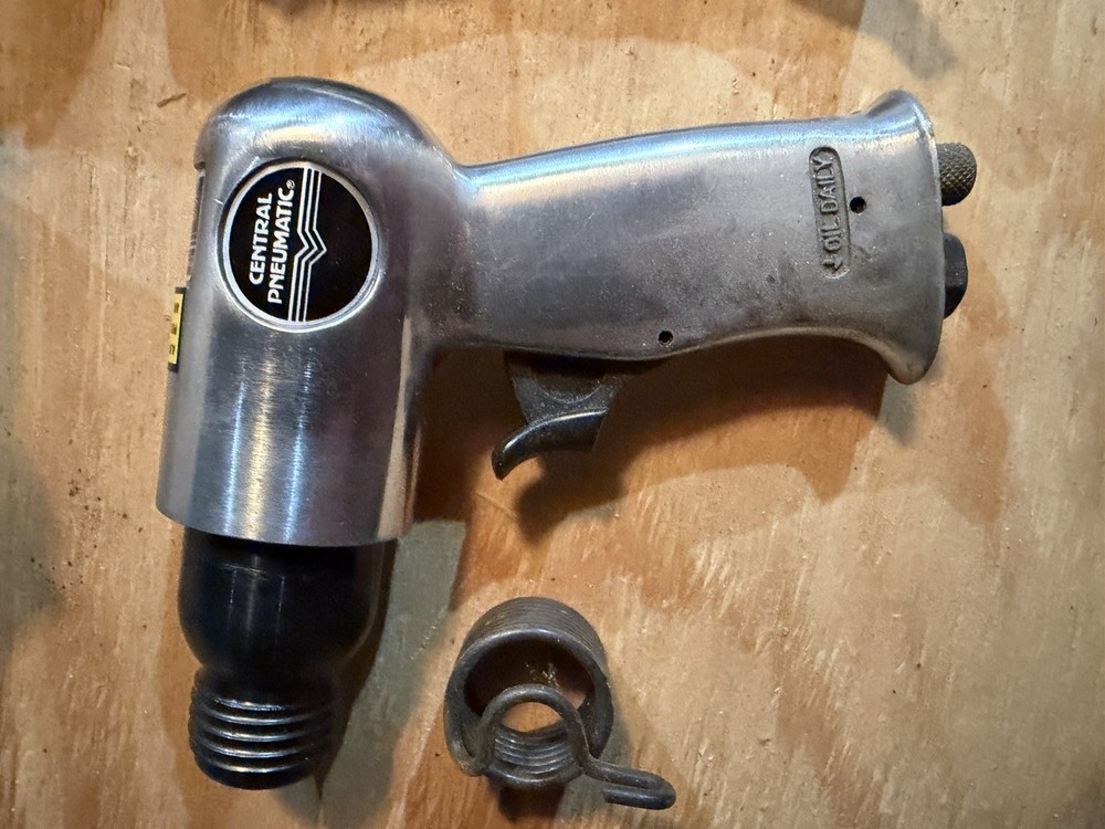 Central Pneumatic Air Hammer gun