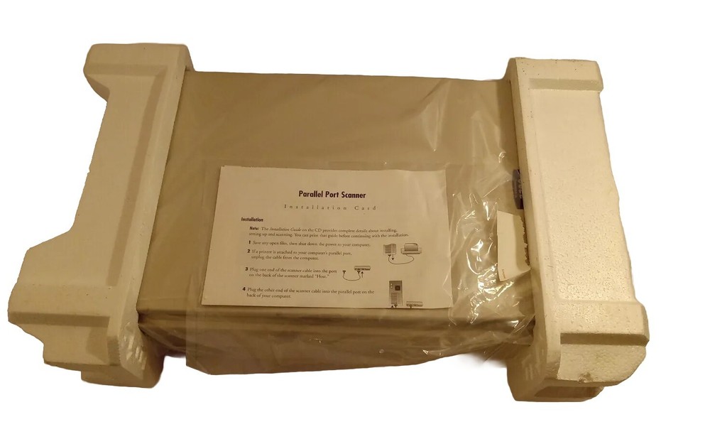 VISIONEER 3300 FLATBED SCANNER - NEW IN BOX - PARALLEL PORT, COMPLETE.