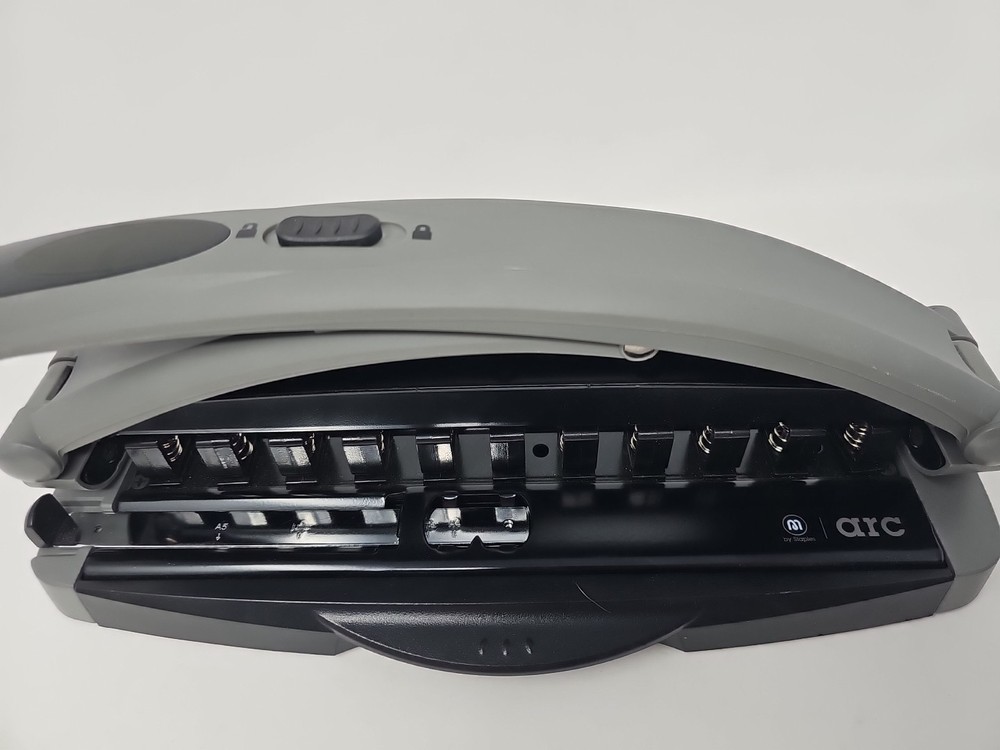 Staples Arc System Desktop 11-Hole Punch Model 40836