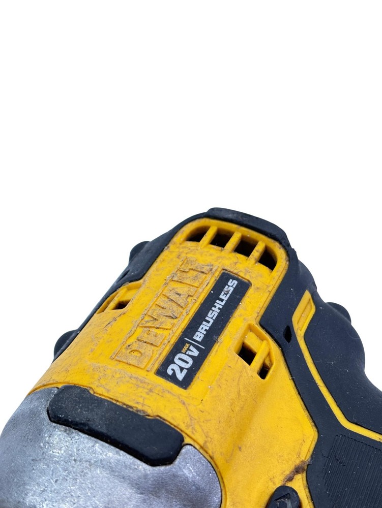 DeWalt ATOMIC Compact DCF809 20V MAX Brushless 1/4" Cordless Impact Driver