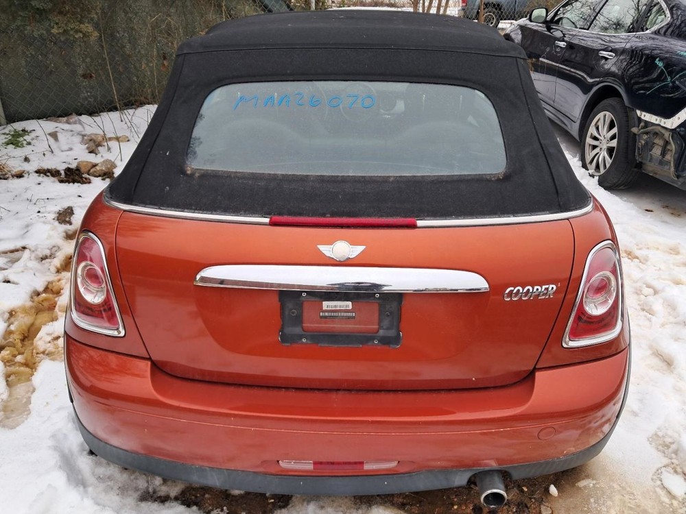 MINI 1 2014 Glove Box 4953938