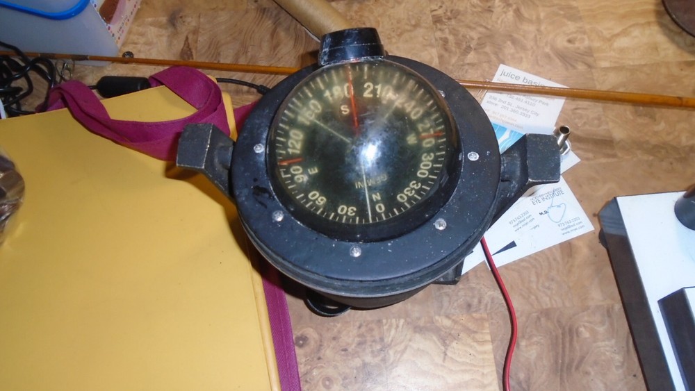 GEMINI MARINE COMPASS WITH BASE 7X7" WORKING