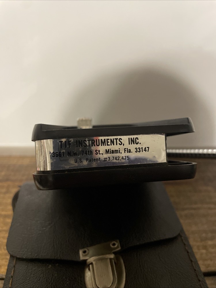 TIF Instruments Vintage Halogen Detector Leak Sensor Case HLD440 w/Case As Is