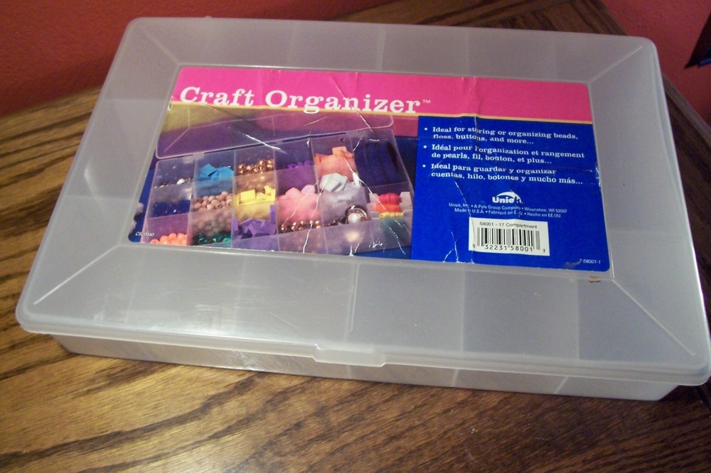 UNIEK Plastic 17 Compartment Craft Organizer