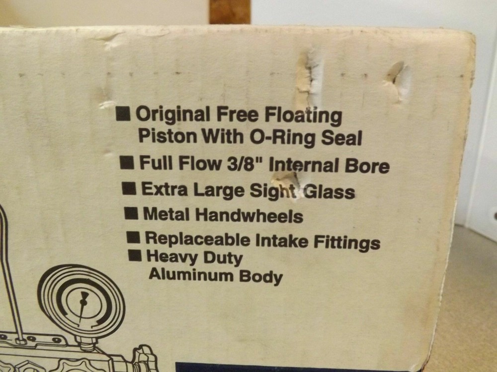 J/B CHARGING & TESTING 4 VALVE MANAFOLD & 4 HOSES