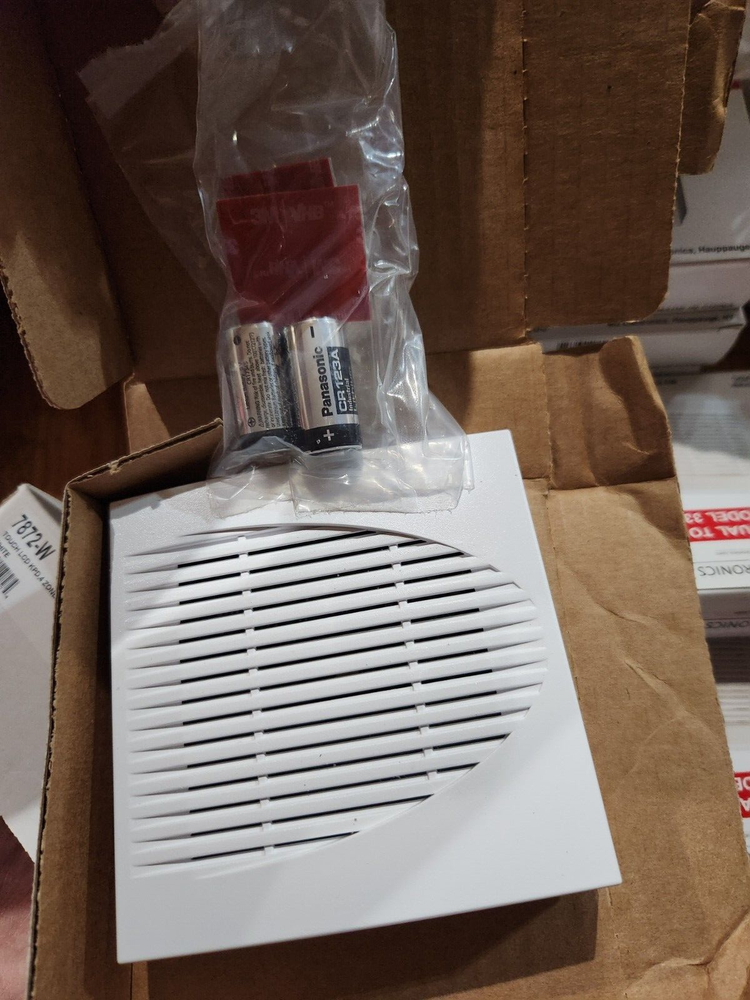 DMP 1135-W Wireless Siren CR123A, WHITE